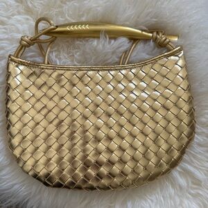 Elegant Gold Woven Handbag